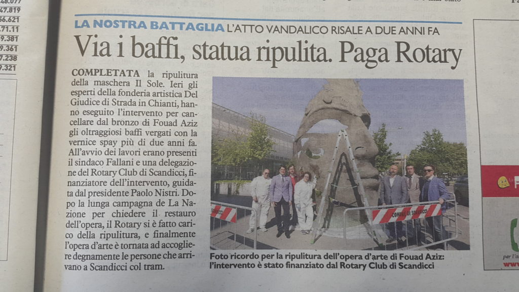 Via i baffi, statua ripulita. Paga Rotary